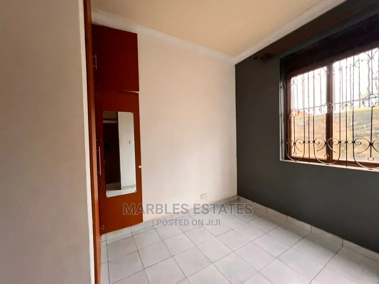 3bdrm Townhouse / Terrace in Bugoloobi, Central Division for Rent