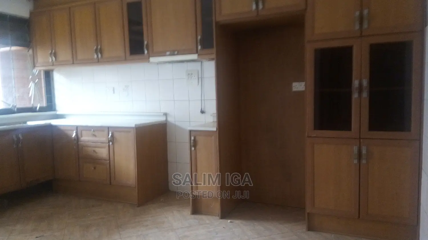 3bdrm Bungalow in Kololo Property, Central Division for Rent