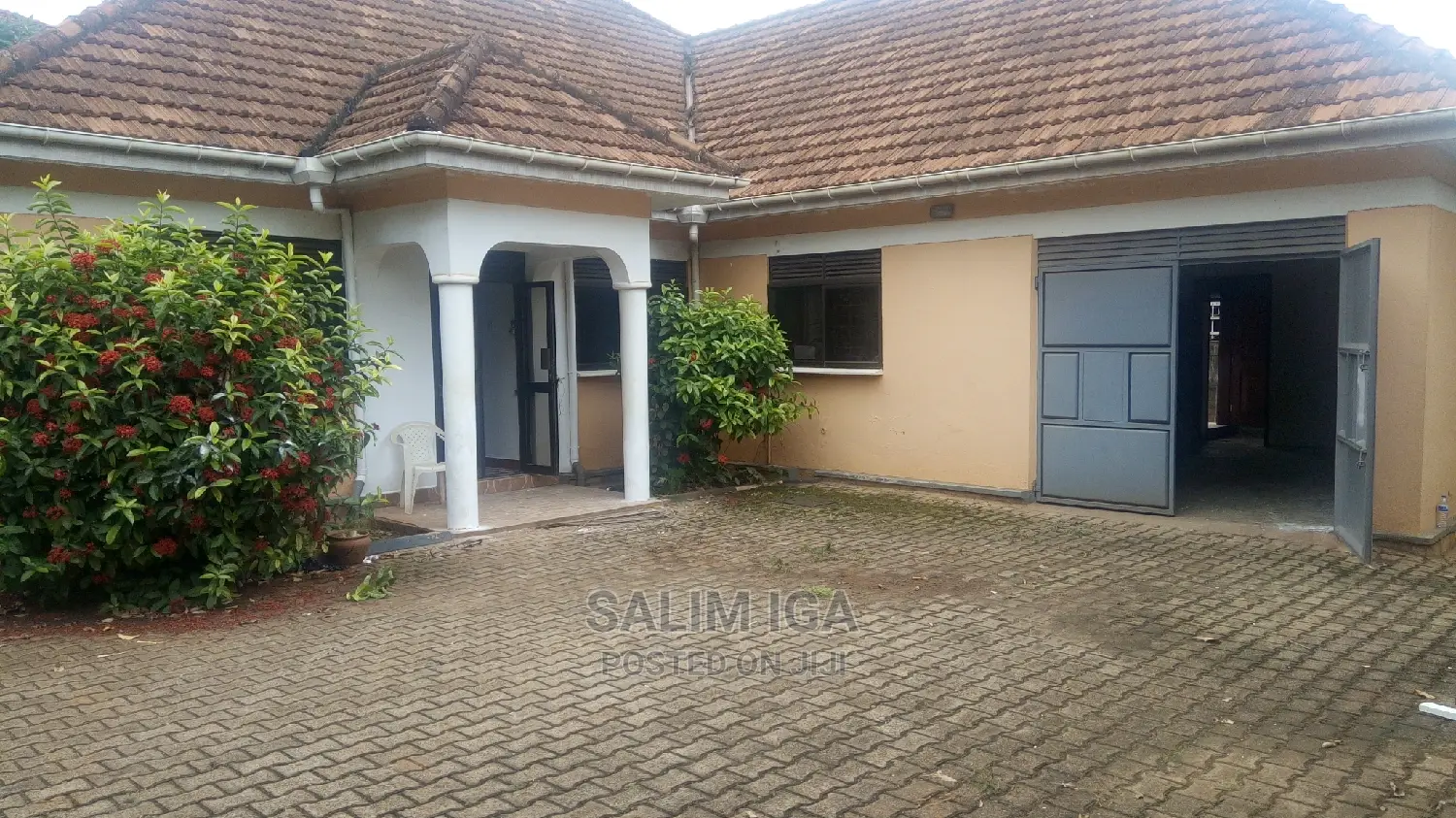 3bdrm Bungalow in Kololo Property, Central Division for Rent
