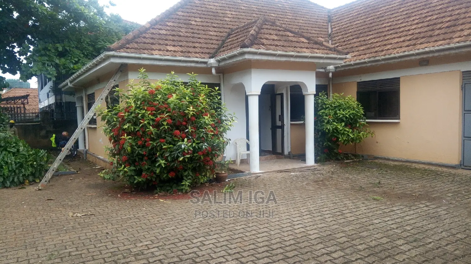 3bdrm Bungalow in Kololo Property, Central Division for Rent