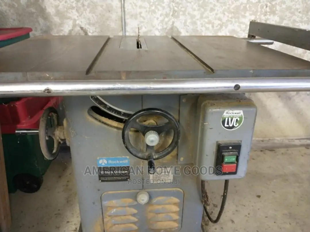Heavy-duty Delta Commercial Box Table Saws