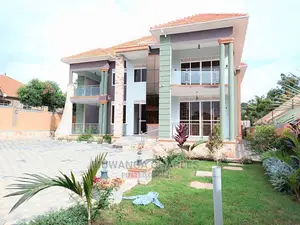 5bdrm Duplex in Fs Properties Ltd, Central Division for Sale