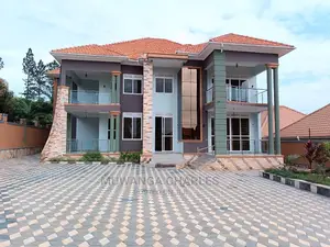5bdrm Duplex in Fs Properties Ltd, Central Division for Sale