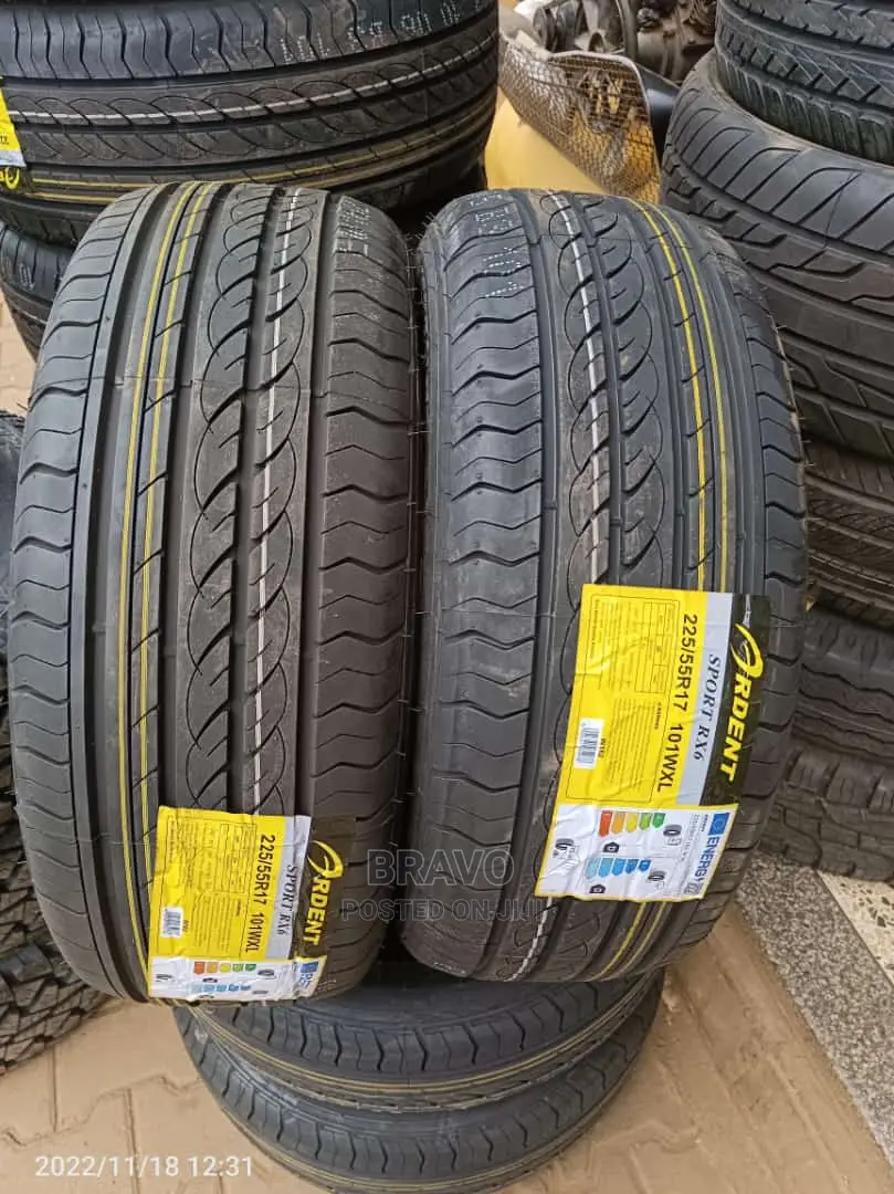 225/55r17 Adent Tyre
