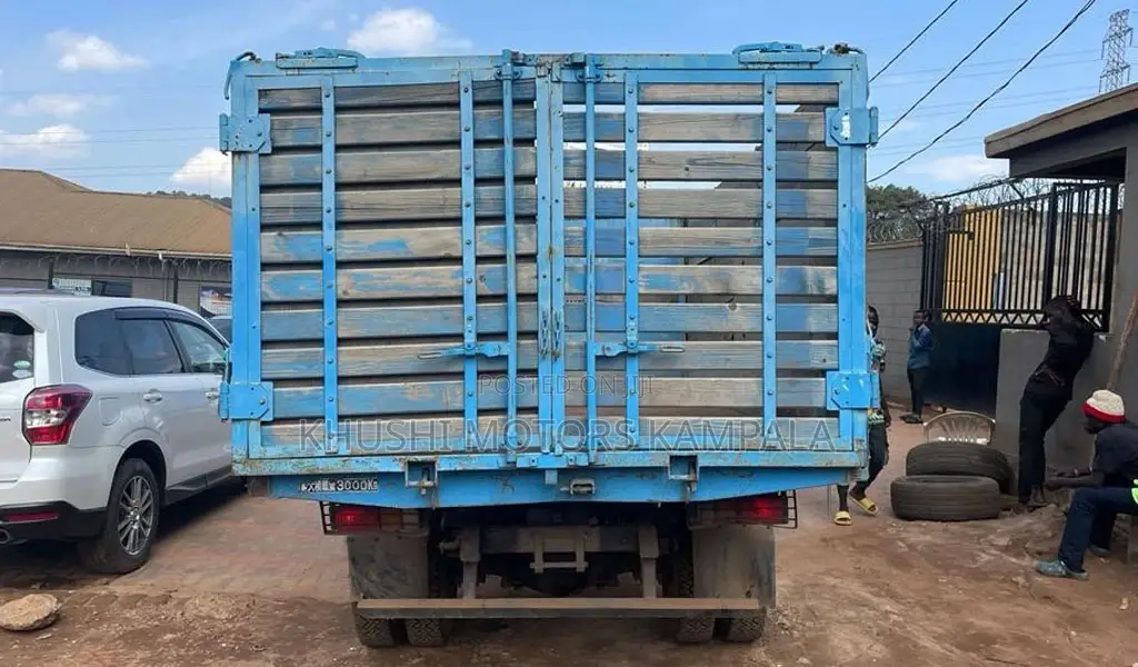 Isuzu Elf Dump 1979