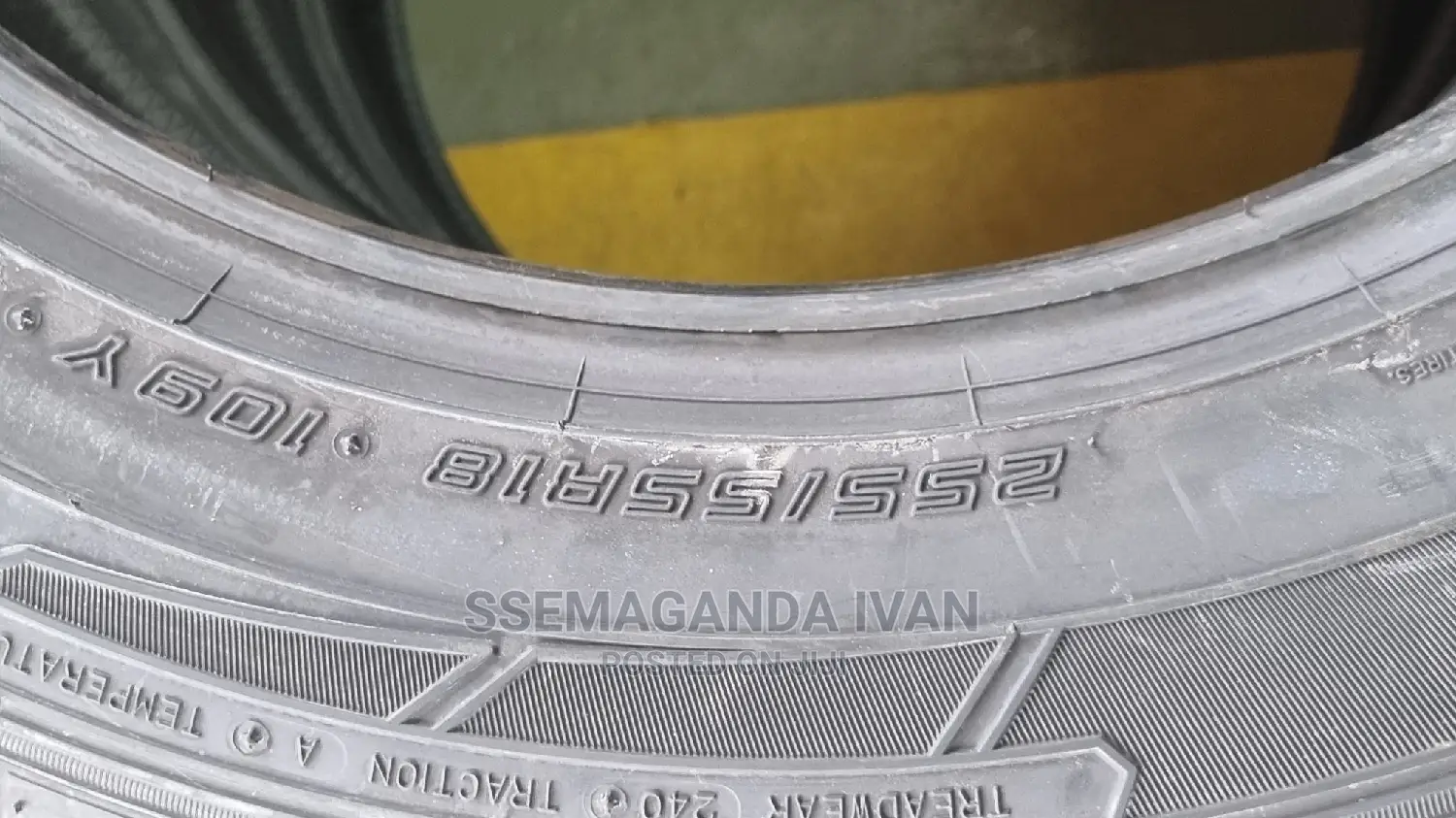 255/55r18 Dunlop Brand New Tires