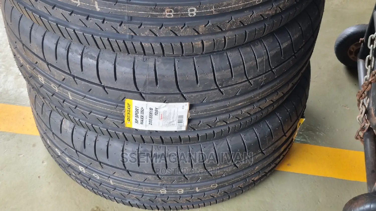 255/55r18 Dunlop Brand New Tires