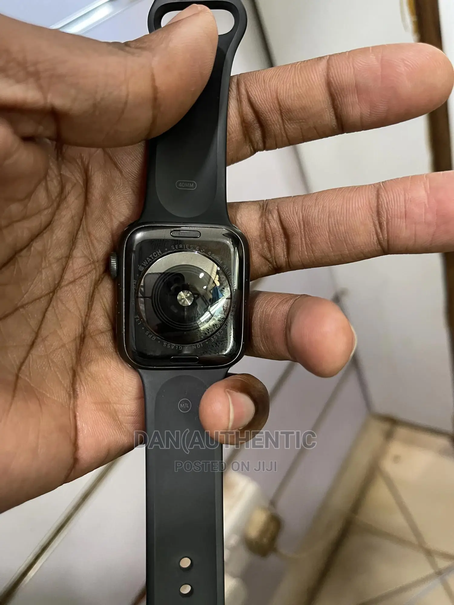 Apple Watch Series 4 44mm Uk Used About 6 Months