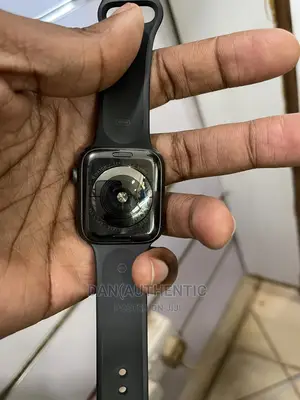 Apple Watch Series 4 44mm Uk Used About 6 Months