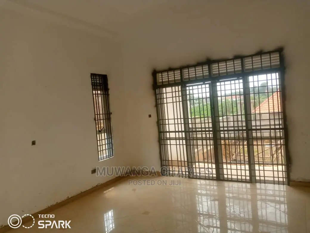 4bdrm Bungalow in Fs Properties Ltd, Central Division for Sale