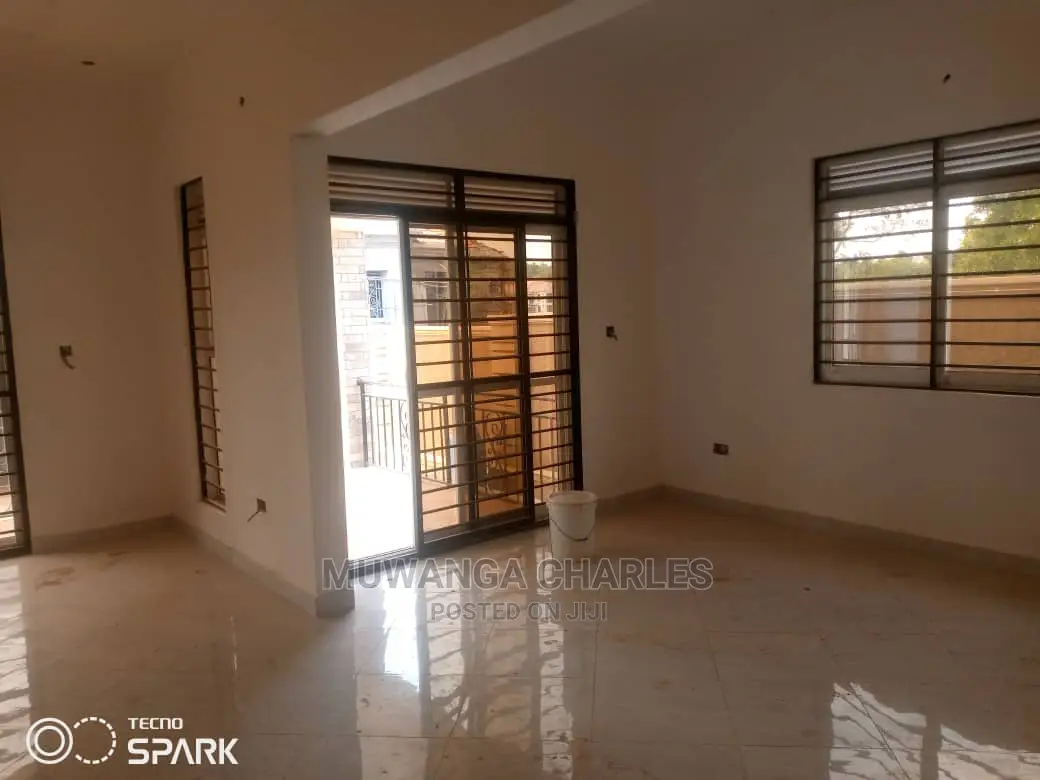 4bdrm Bungalow in Fs Properties Ltd, Central Division for Sale