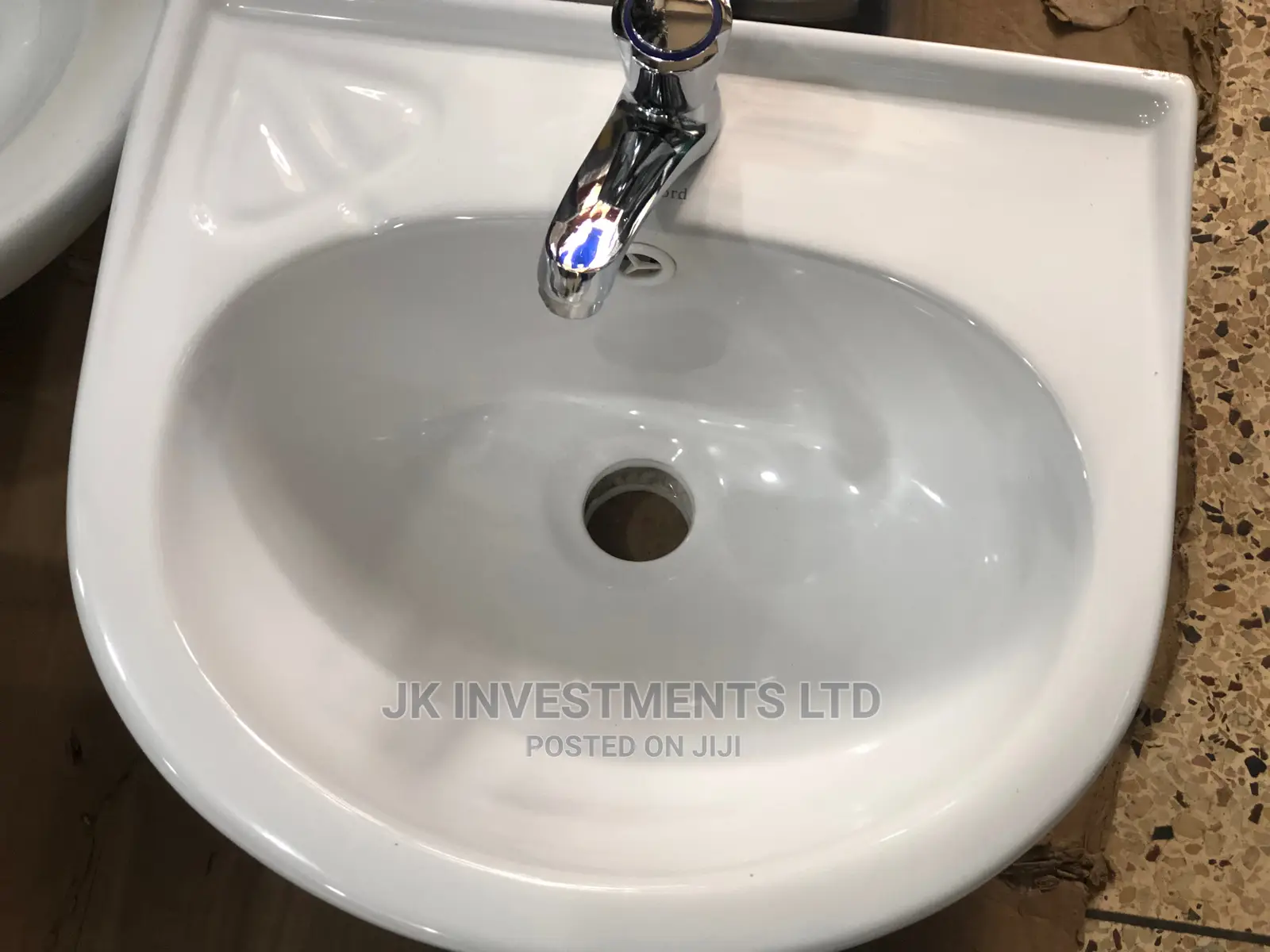 Hand Wash Basin (Twyford)