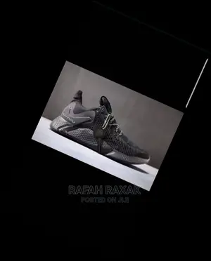 Nike Alpha Bounce