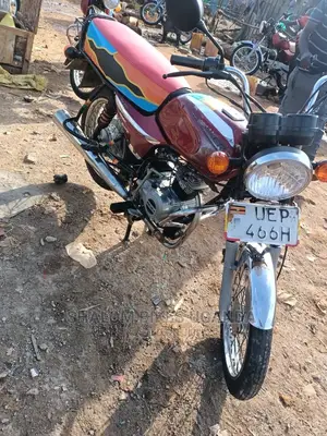 Bajaj Boxer 2020 Brown