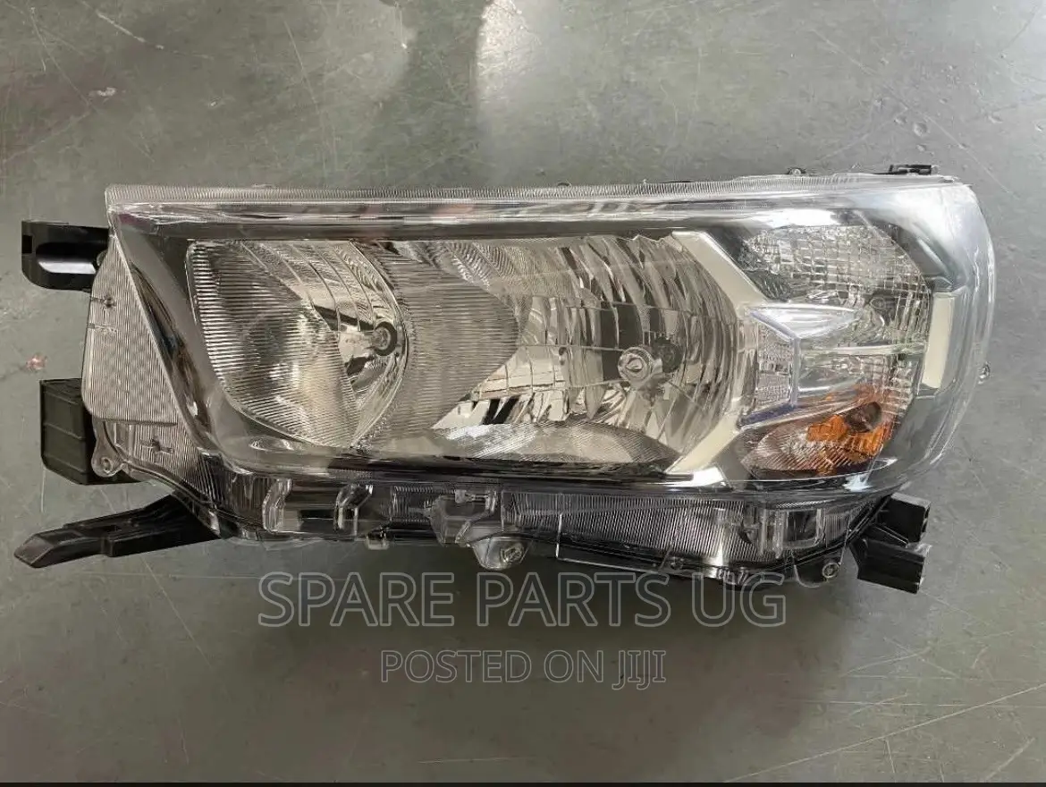 Hilux Revo / Rocco 2020 - 2022 Halogen Headlamp