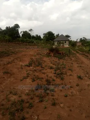 Plo Tfor Sale 40x60ft Sentema Town Bukugulu