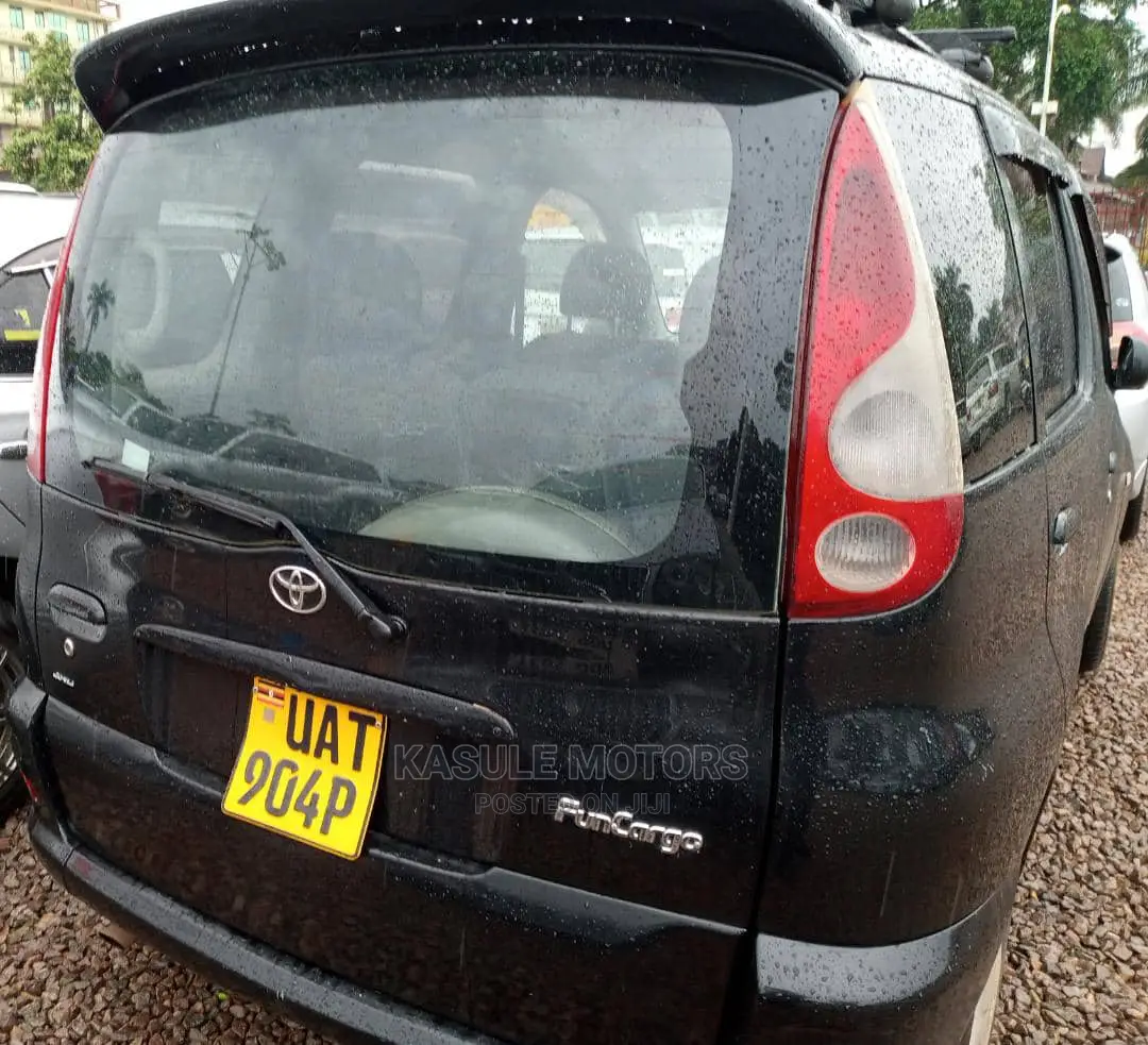 Toyota Fun Cargo 2000 Black in Central Division Cars, Kasule Eddie