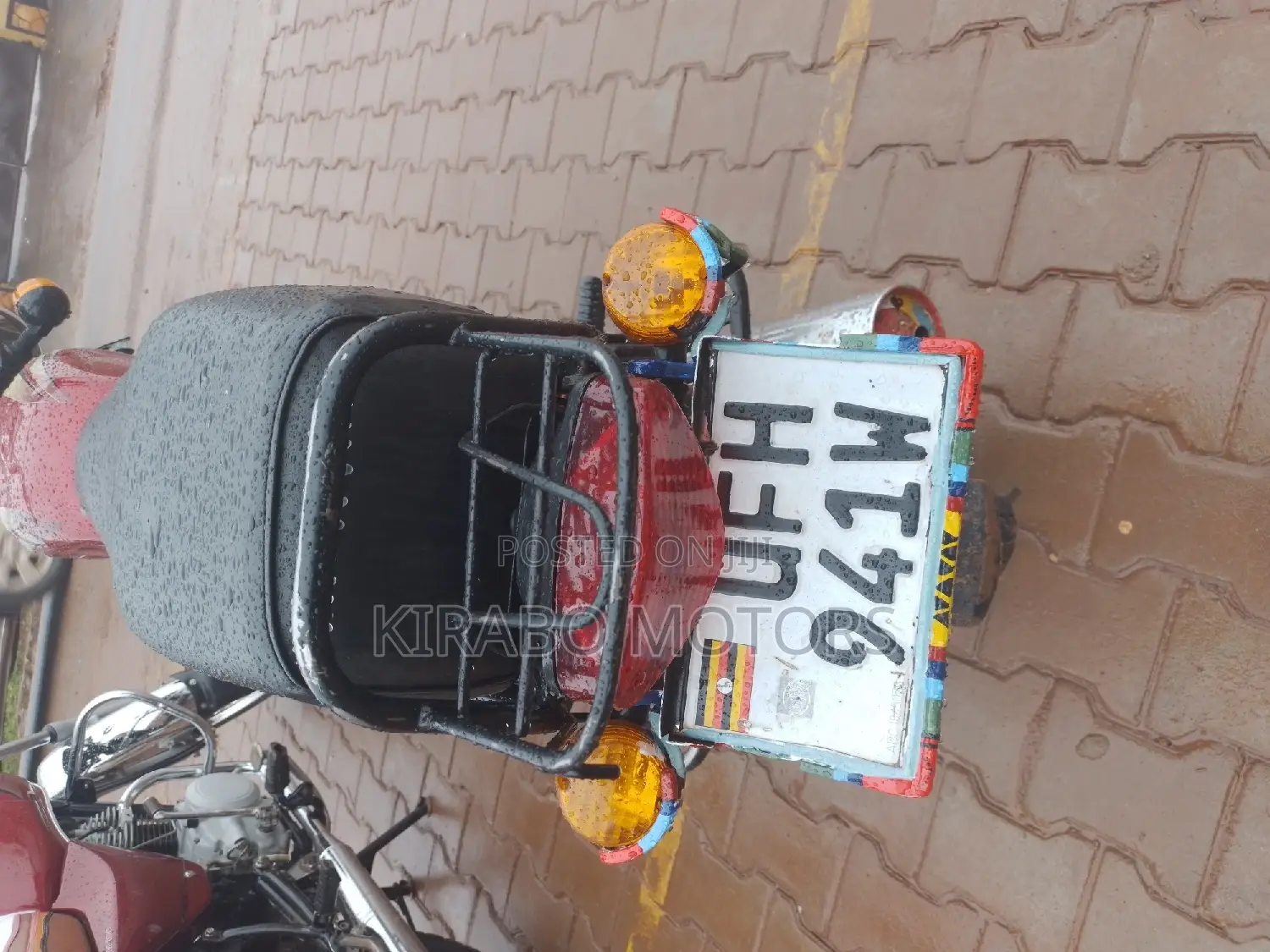 New Bajaj Boxer 2022 Red