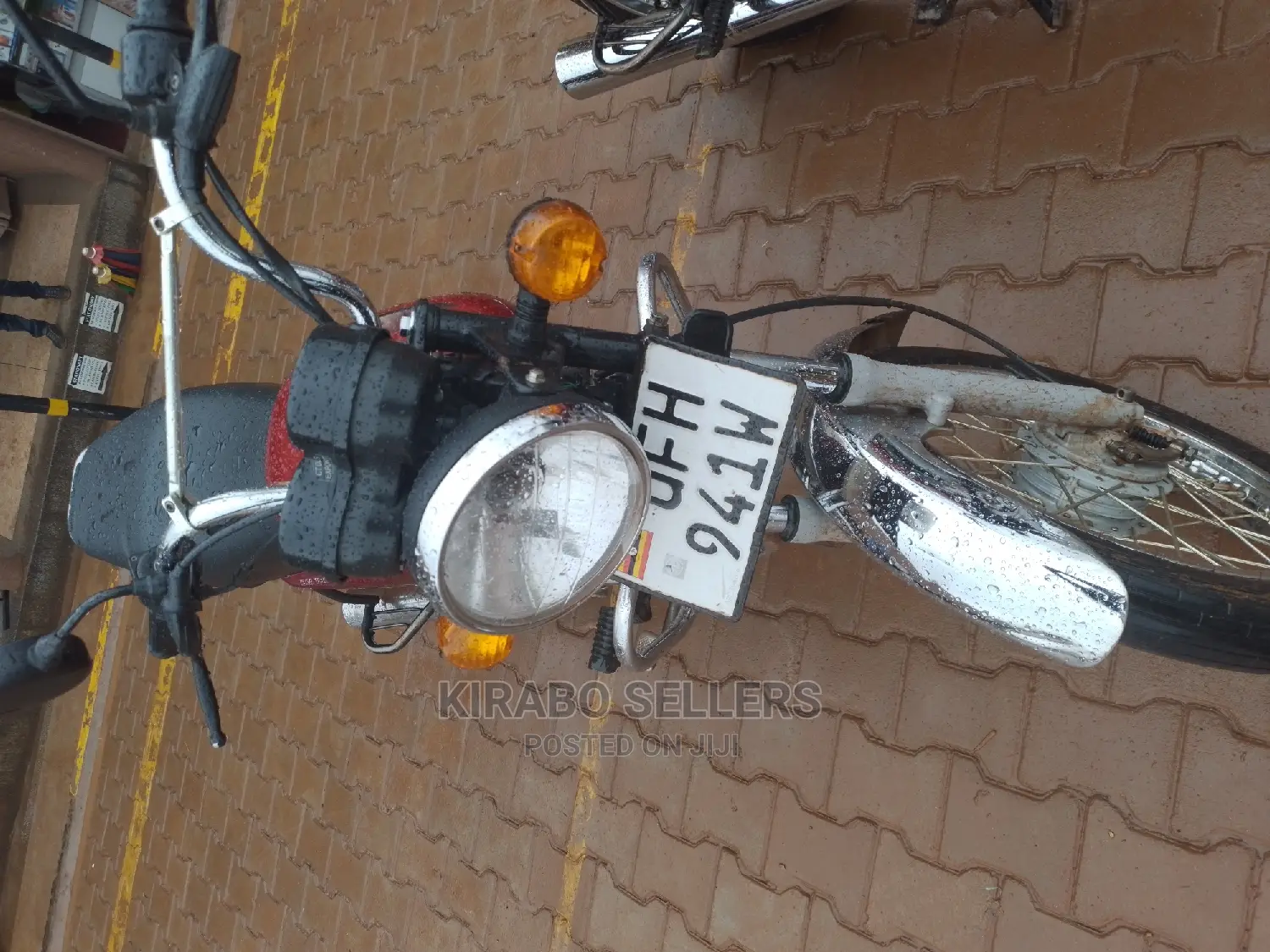 New Bajaj Boxer 2022 Red