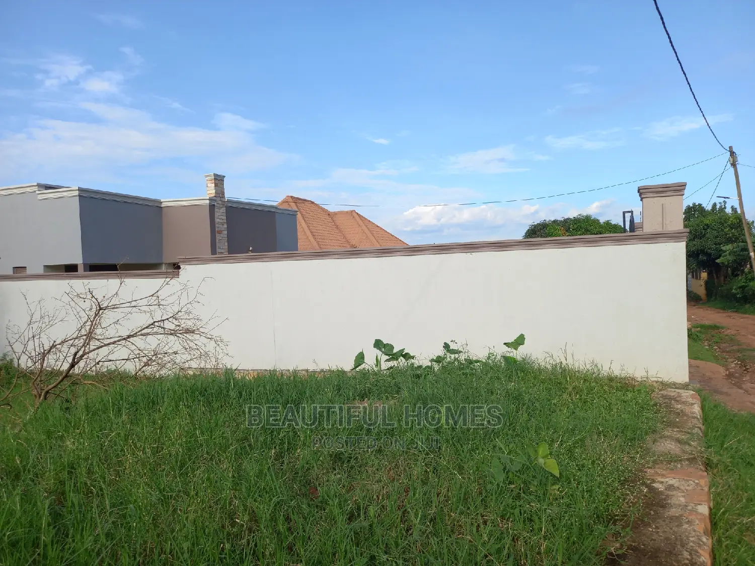 Furnished 4bdrm Bungalow in Kira, Central Division for Sale