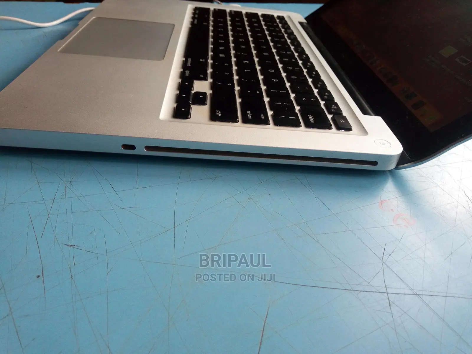 Laptop Apple MacBook Pro 2010 4GB Intel Core 2 Duo HDD 160GB