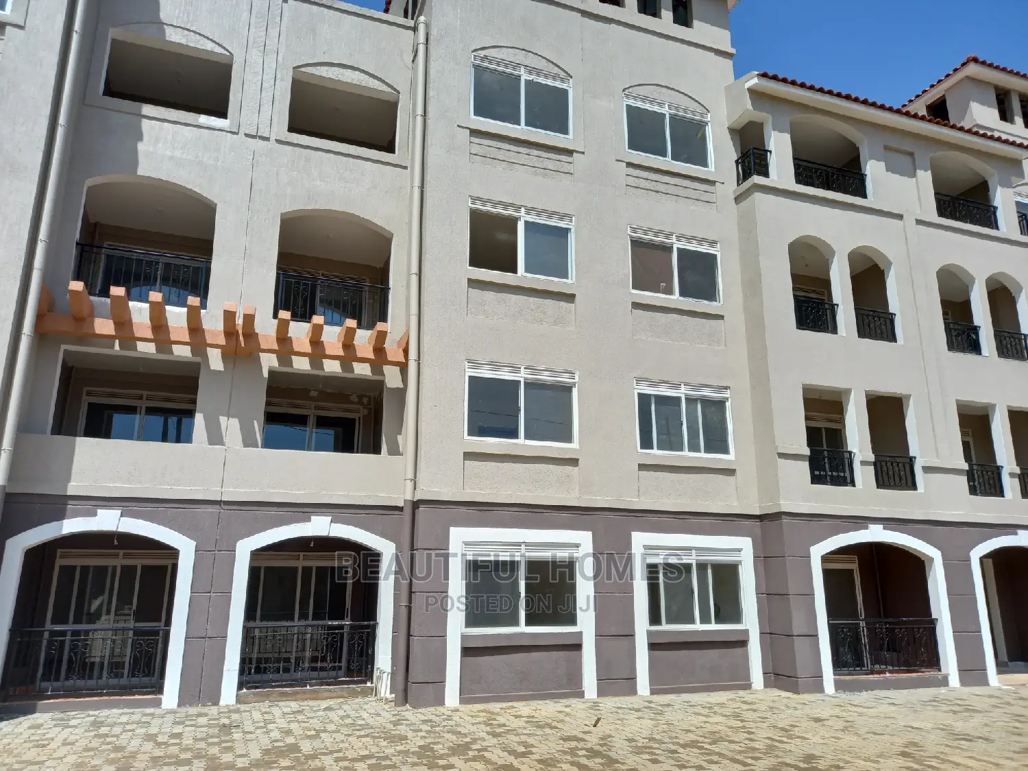 Furnished 3bdrm Apartment in Naalya, Central Division for Sale