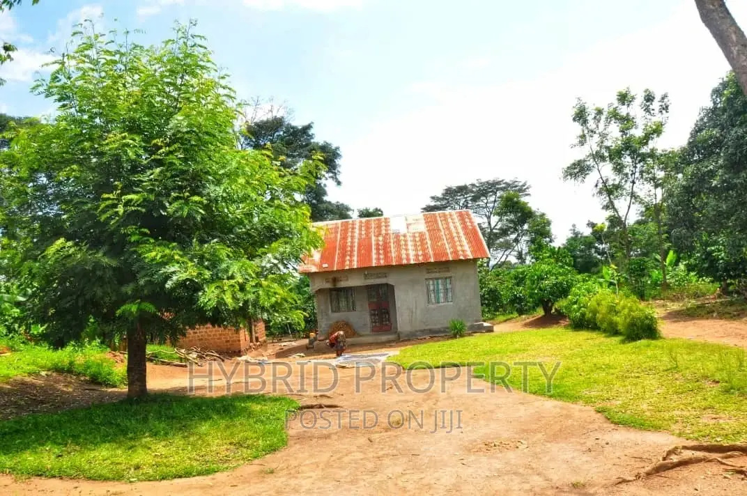 35+ Acres of Land for Sale at Namayumba Estate~Hoima Road.
