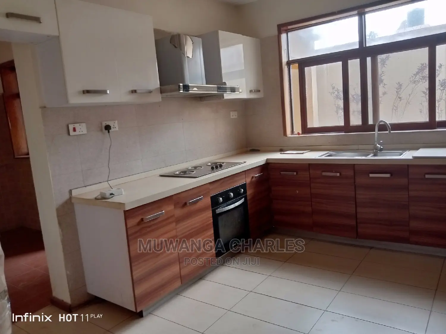 8bdrm Duplex in Fs Properties Ltd, Central Division for Sale