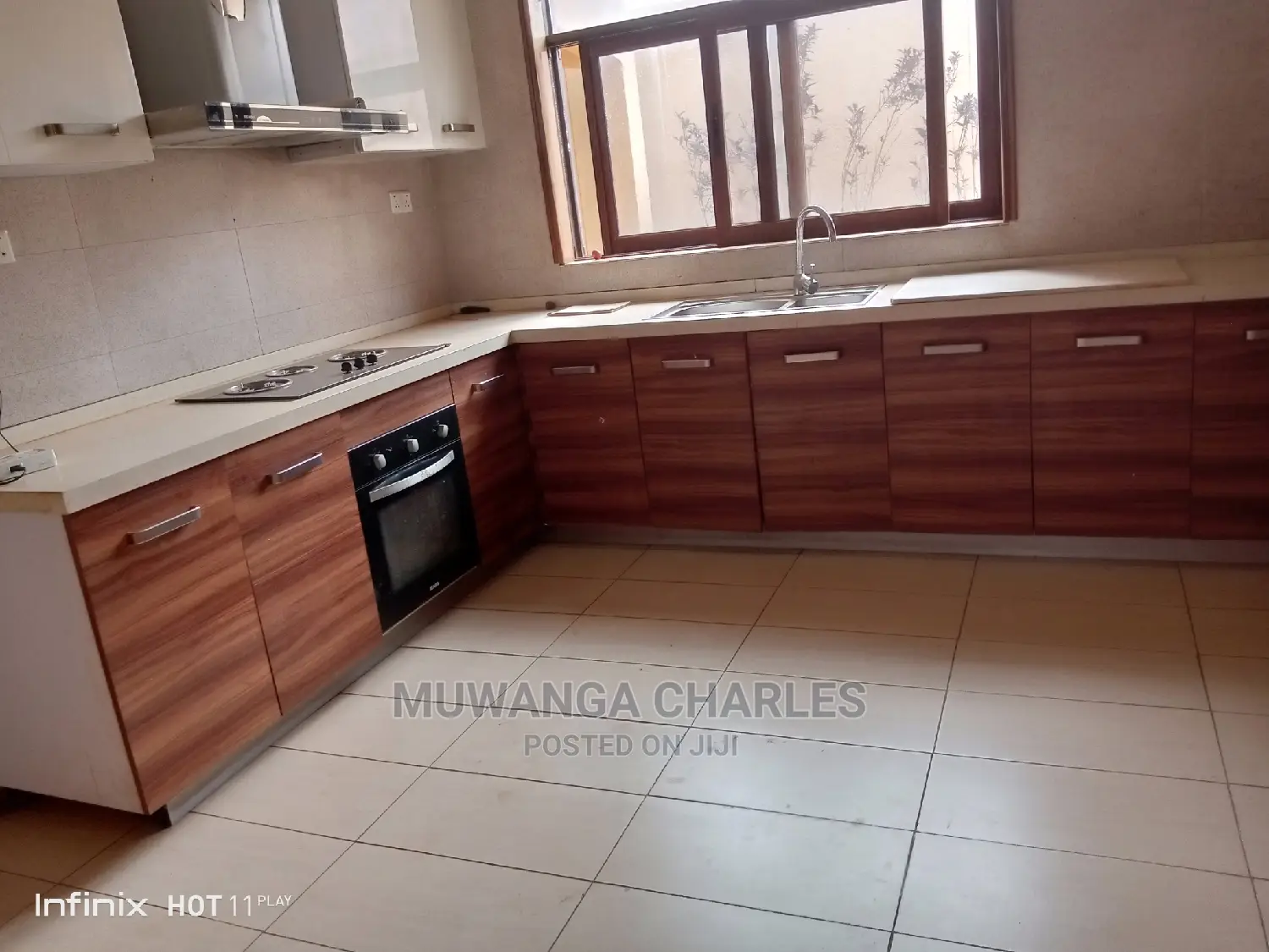 8bdrm Duplex in Fs Properties Ltd, Central Division for Sale