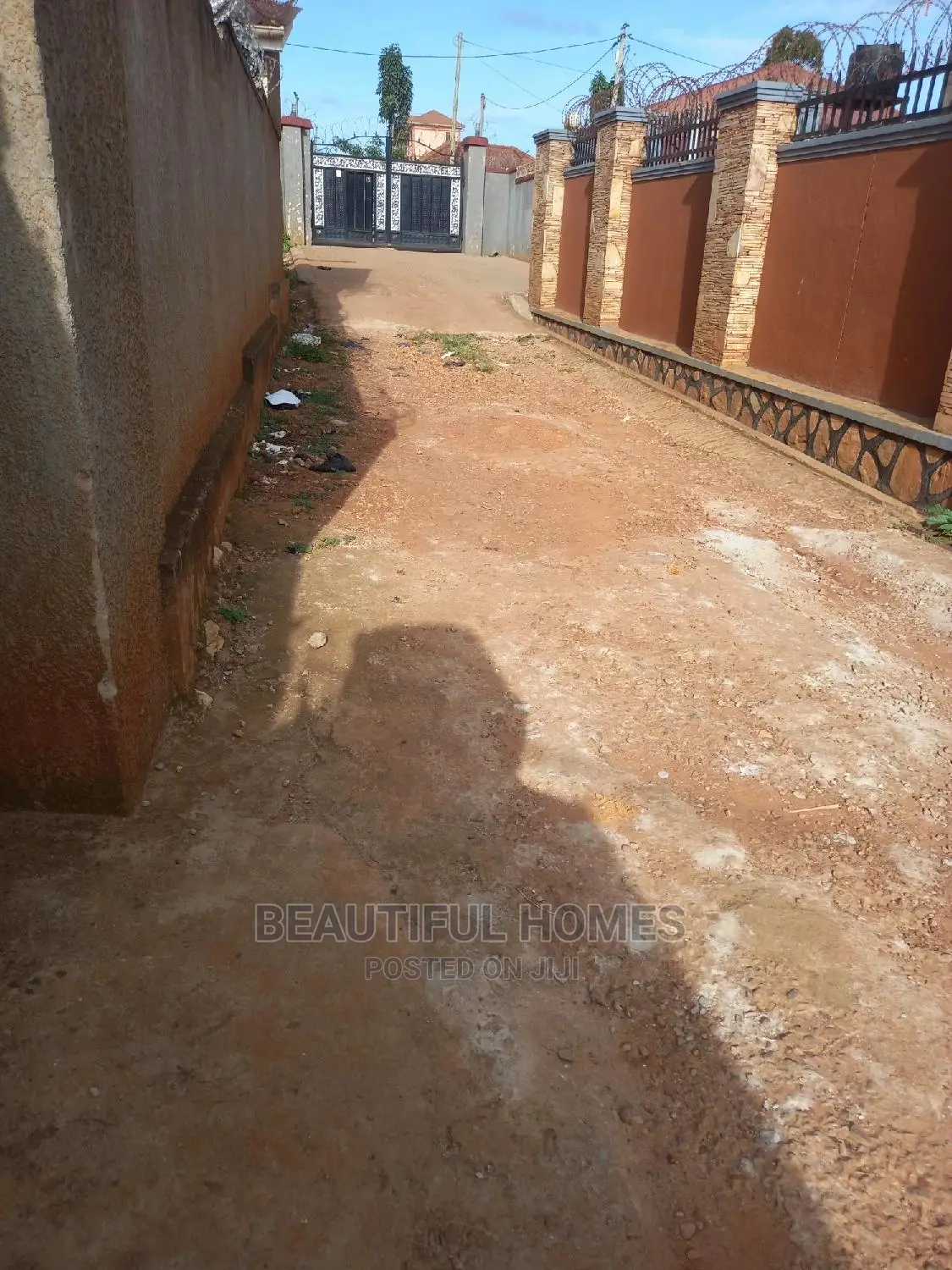 Furnished 2bdrm Apartment in Kyaliwajjara, Central Division for sale