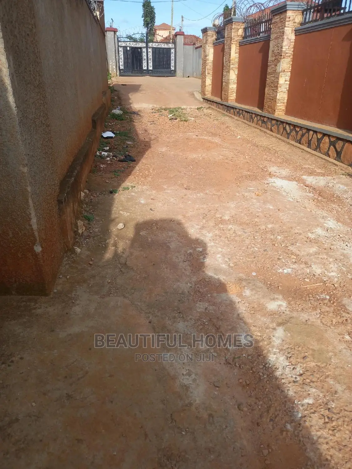 Furnished 2bdrm Apartment in Kyaliwajjara, Central Division for sale