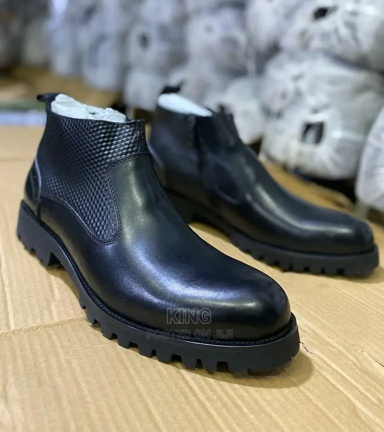 Modish Classy Boots