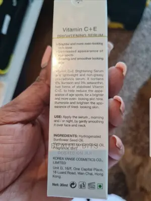 Vitamin E and C Glowing and Brightening Serum