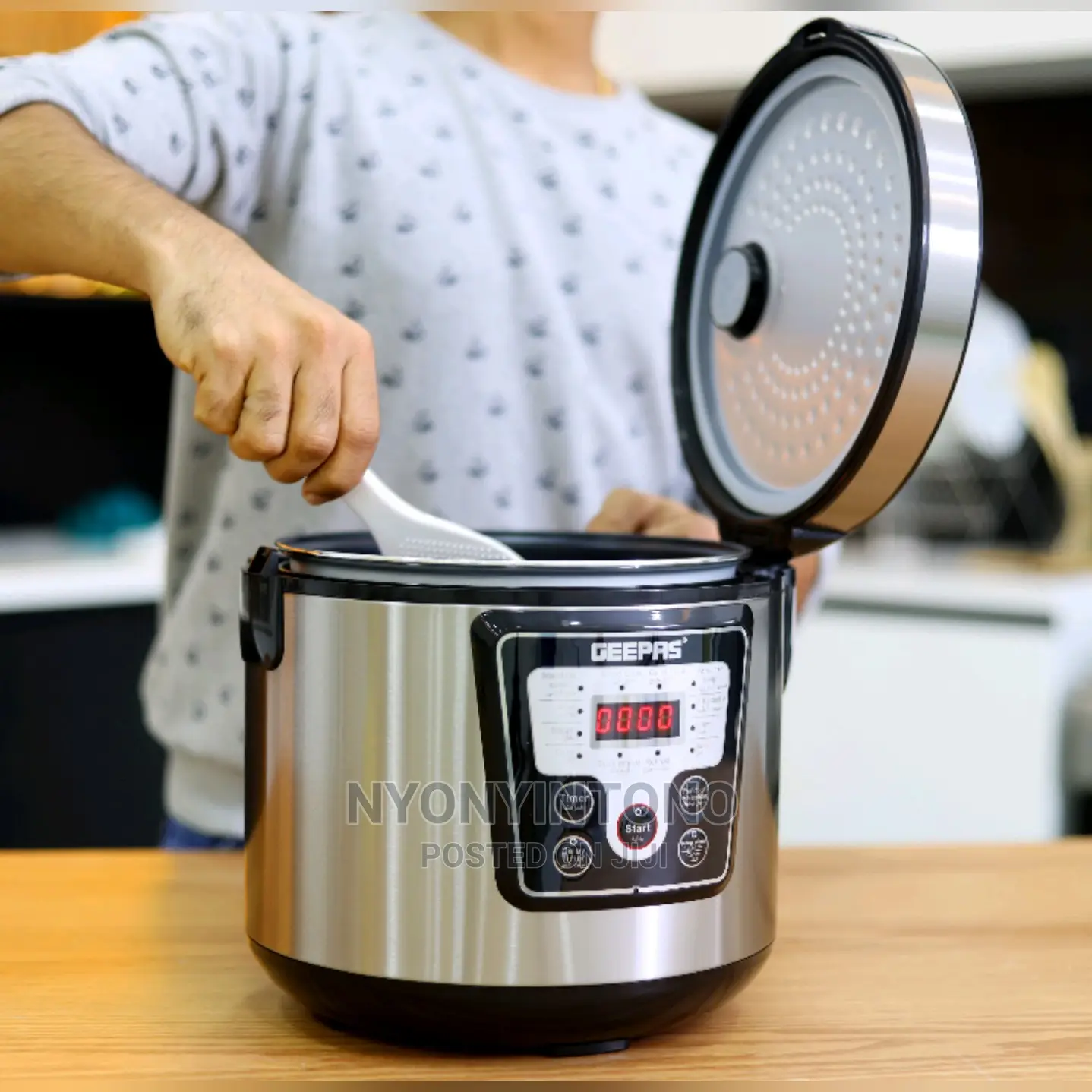 Geepas Rice Cooker 1.8L