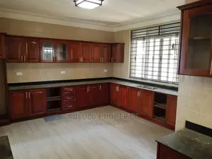 5bdrm Mansion in Munyonyo, Central Division for Sale