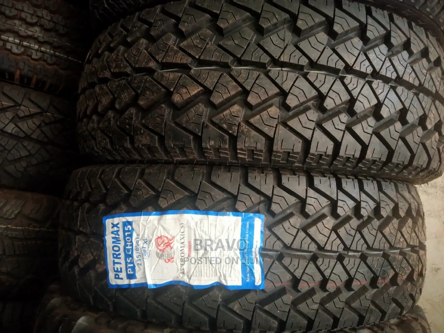 235/65r17 Tyre for Harrier