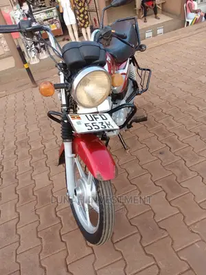 New TVS HLX 125 2022 Red