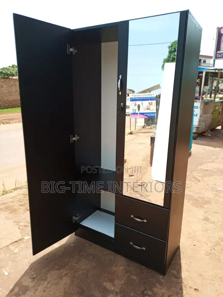 Wardrobe 3*6 Feet