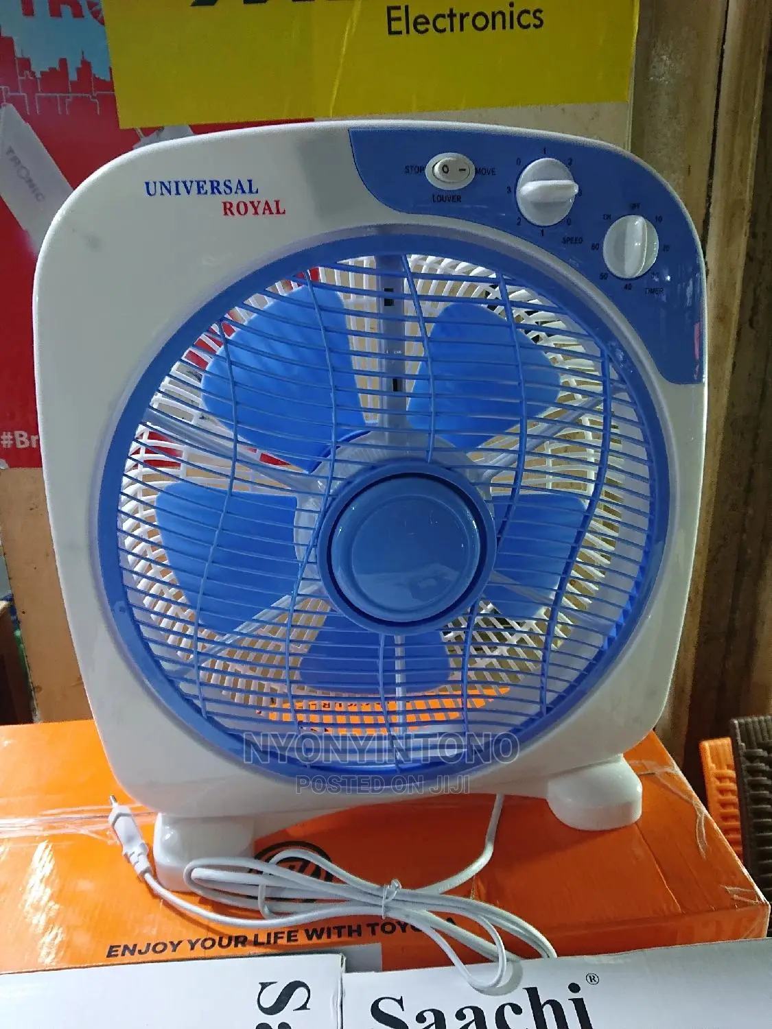 Universal Royal Office Box Fan