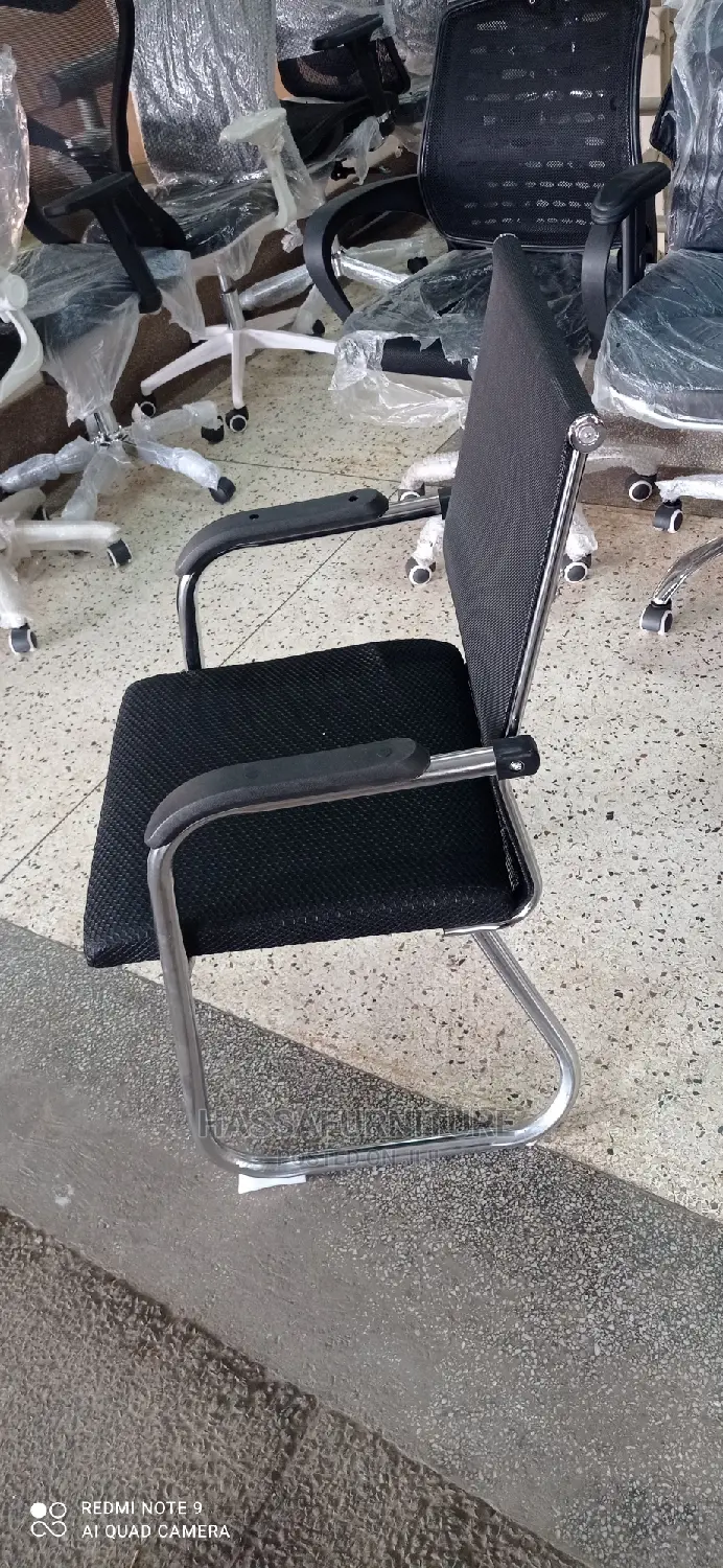 Brand New Mesh Visitors Chair