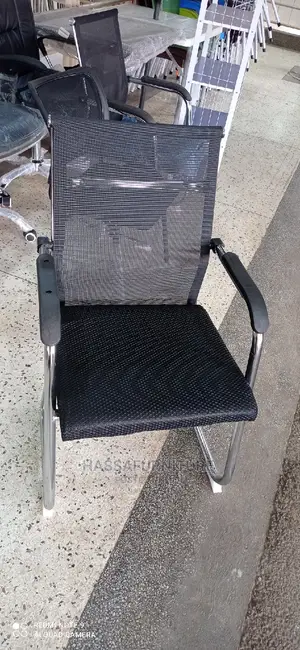 Brand New Mesh Visitors Chair