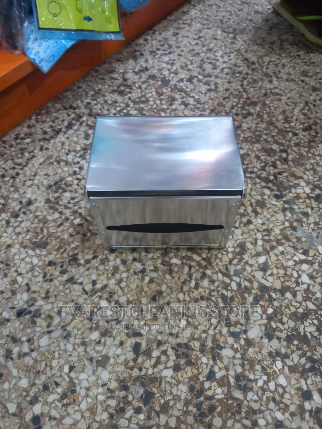Toilet Tissue Holder Dispenser
