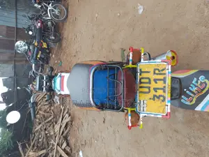 Bajaj Boxer 2013 Red