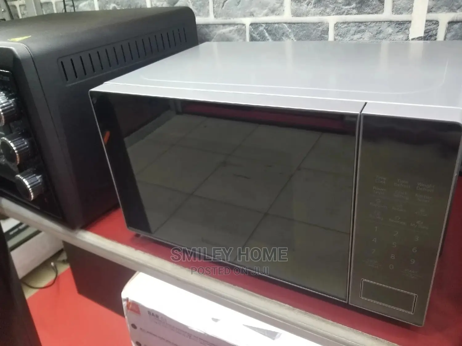 20 Litres Hisense Microwave