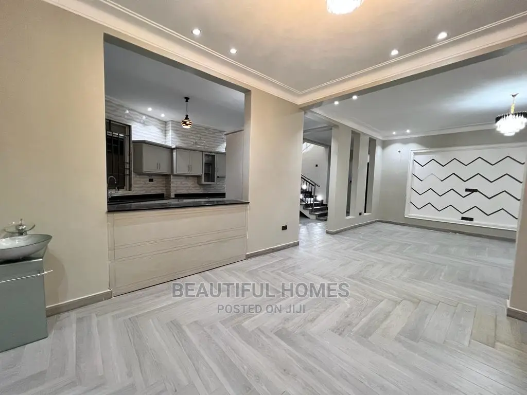 Furnished 6bdrm Mansion in Kyanja, Central Division for Sale