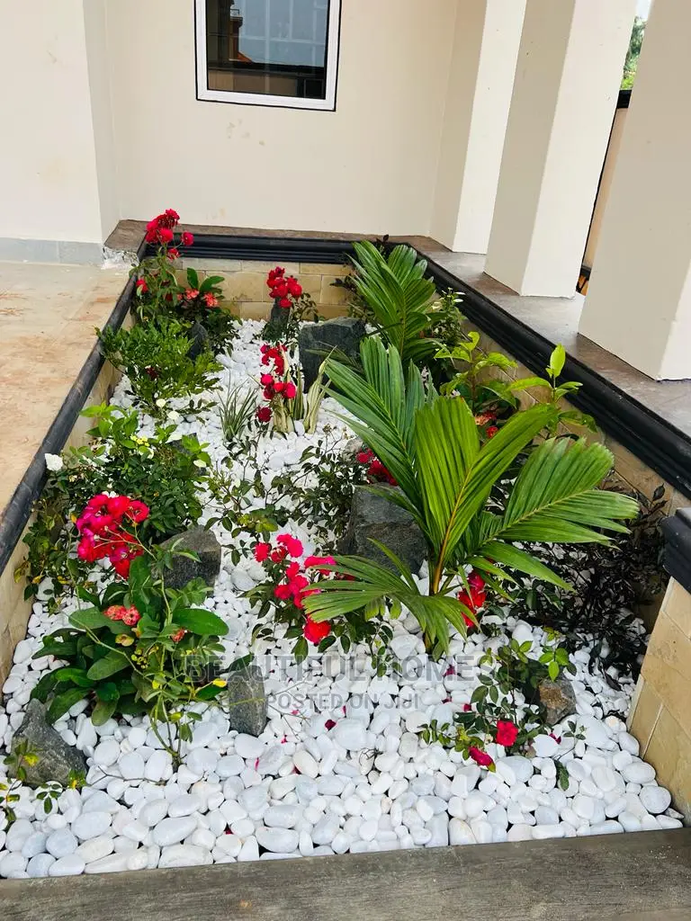 Furnished 6bdrm Mansion in Kyanja, Central Division for Sale