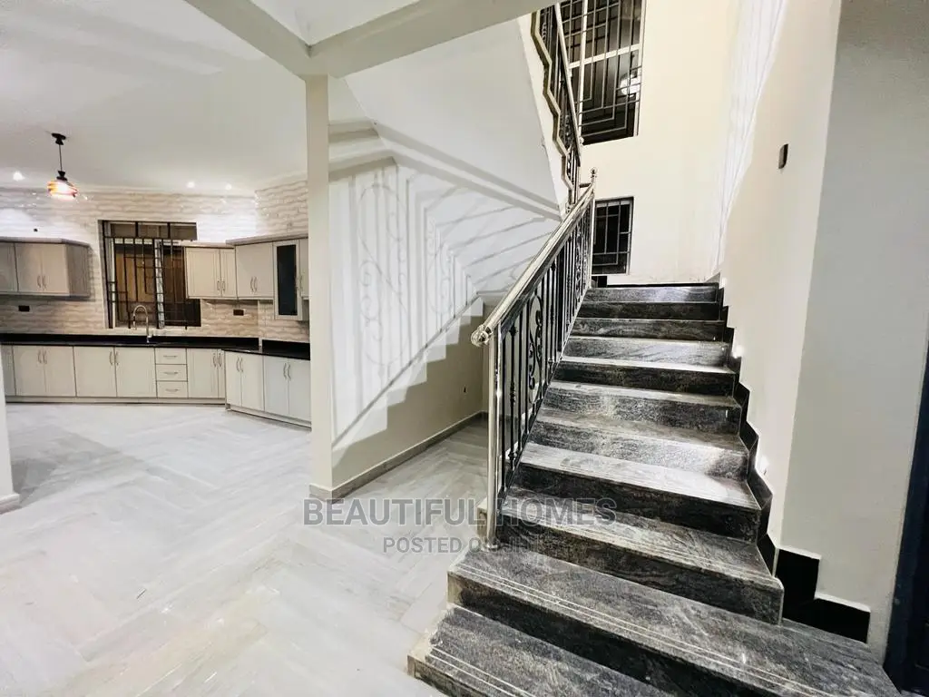 Furnished 6bdrm Mansion in Kyanja, Central Division for Sale