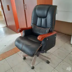Executive Leather Office Chair Brand New