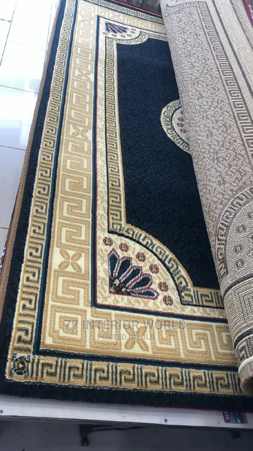 Center Carpets