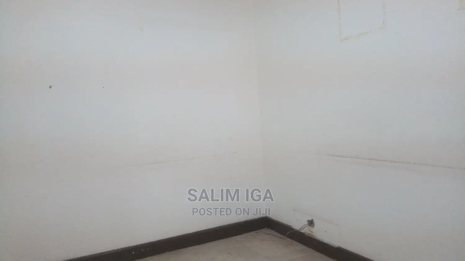 4bdrm Bungalow in Kololo Property, Central Division for Rent
